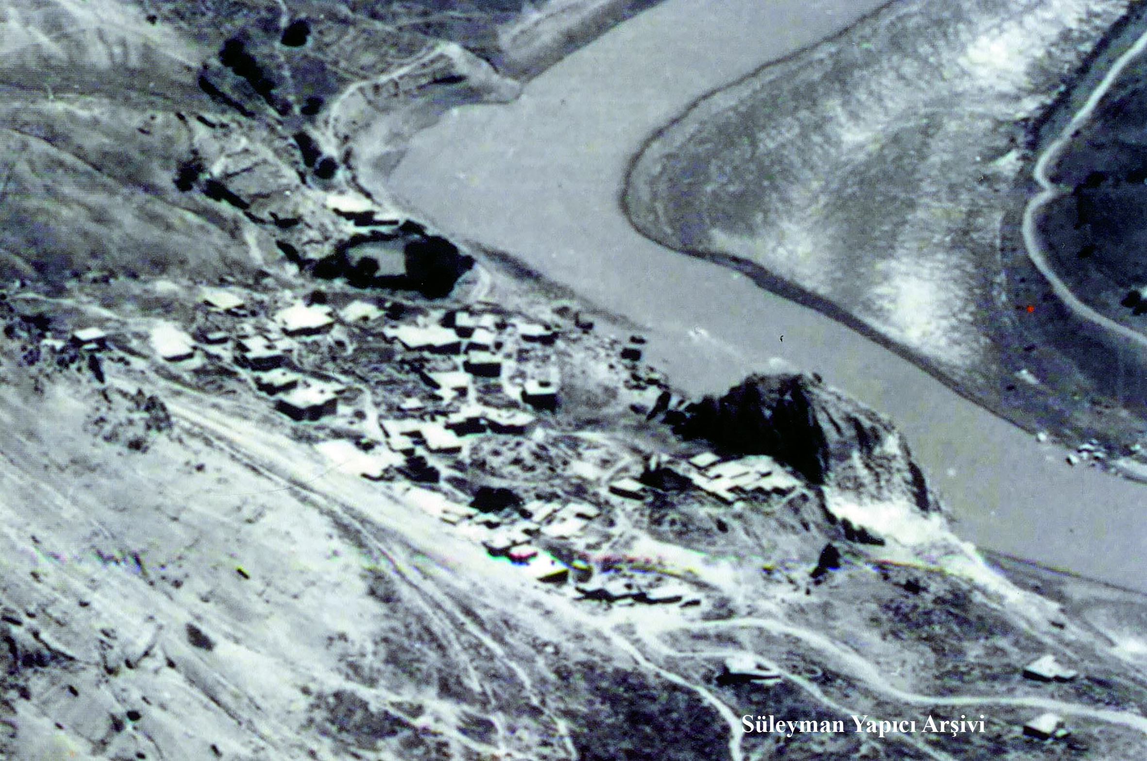 PALU - A?a?? Mahalle - 1945'li Y?llar&nbsp; 
Mustafa Balaban Ar?ivi