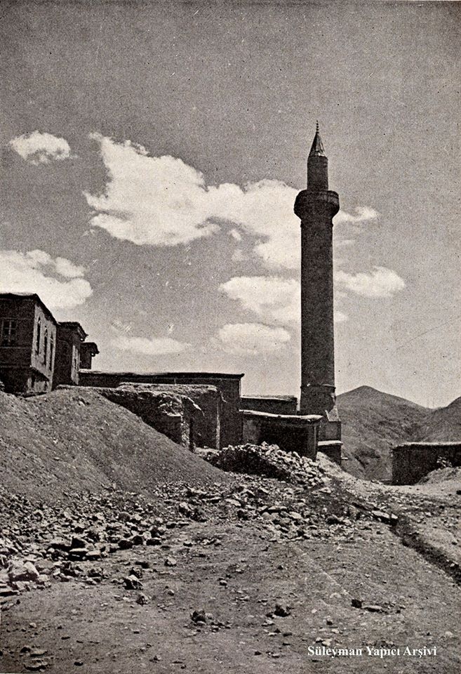 PALU &Ccedil;ar??ba?? Mahallesi Ulu Cami (Cami&icirc; Kebir) 1945'li Y?llar 
S&uuml;leyman Yap?c? Ar?ivi