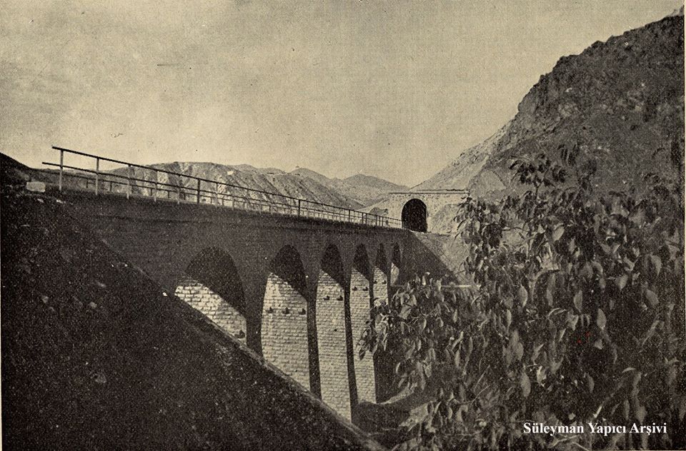 PALU - DDY Teke Deresi K&ouml;pr&uuml;s&uuml; - 1945'li Y?llar 
S&uuml;leyman Yap?c? Ar?ivi