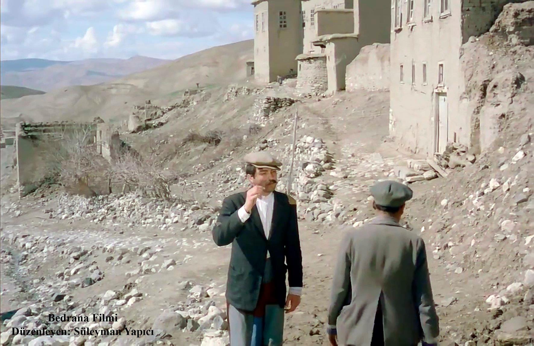 PALU - Zeve (Eski Palu) - 1974 - Bedrana Filmi 
D&uuml;zenleyen: S&uuml;leyman Yap?c?